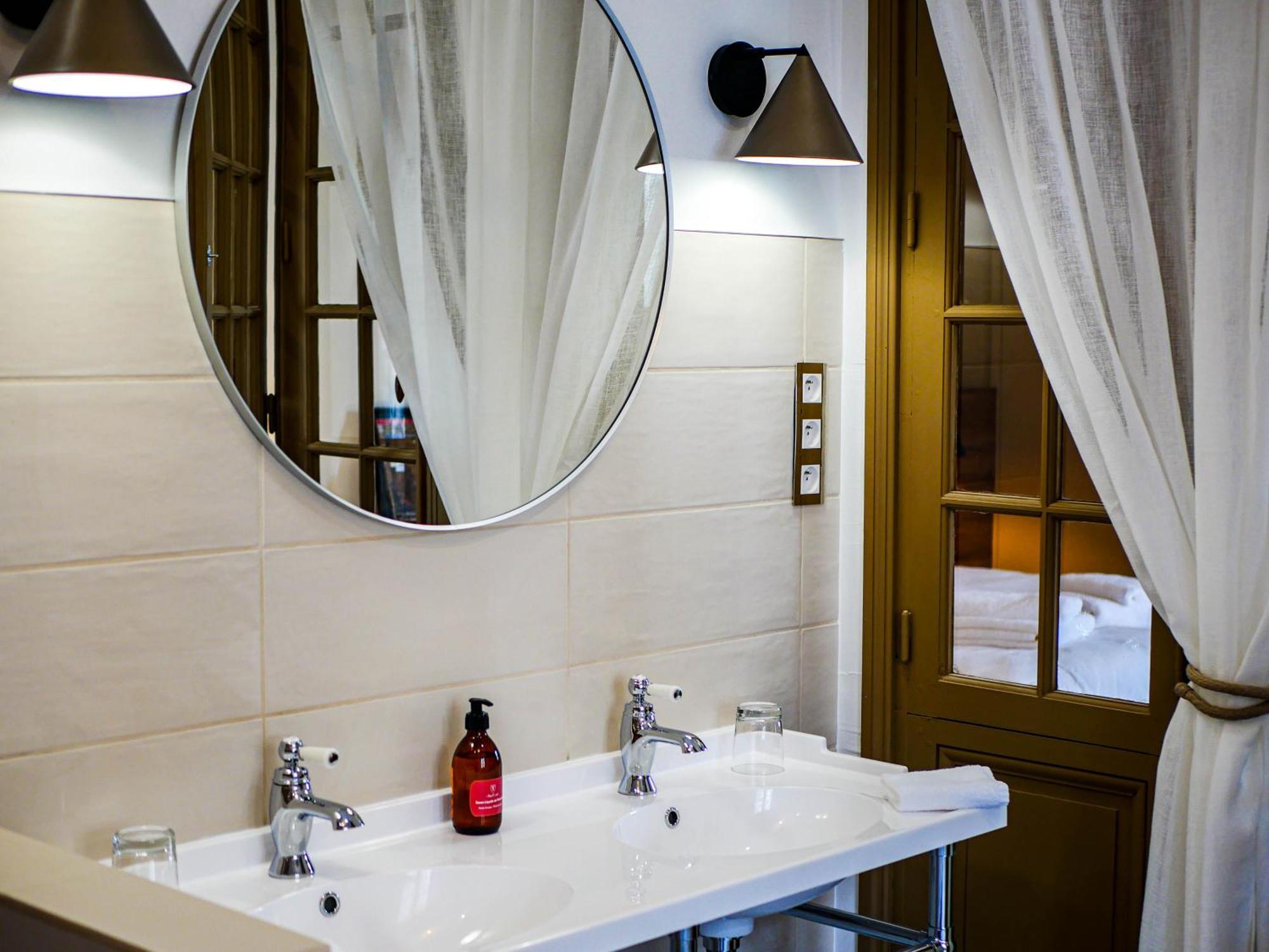 Maison D'Hotes - Stay And Cook Annonay Ruang foto